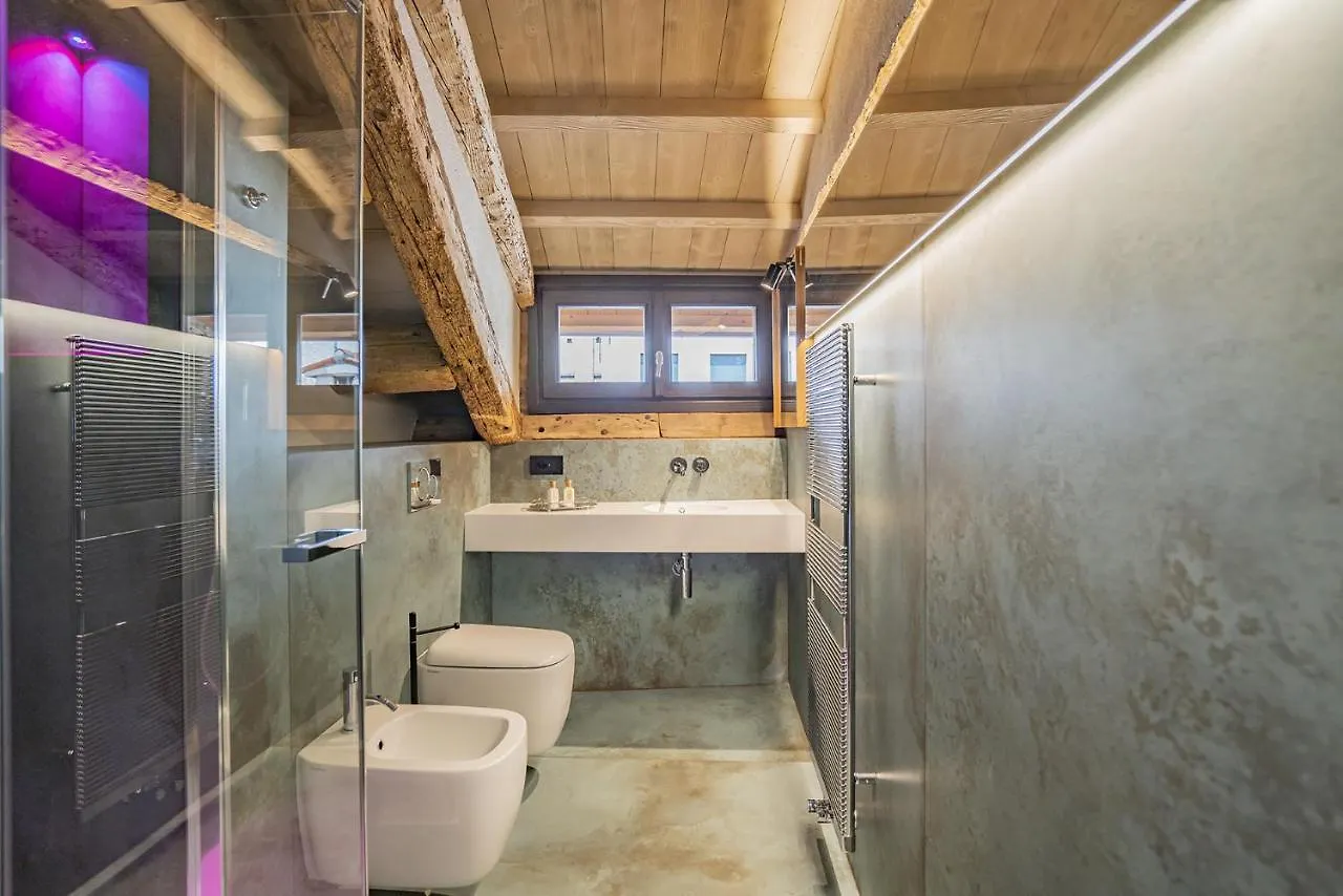 Corte Rubbi 10 Luxury Three-Bedroom Apartment -Dimora Italia - Venice
